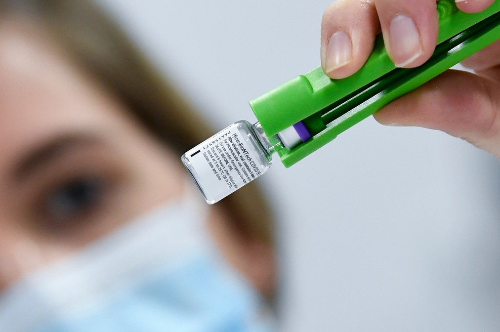 Pfizer in BioNTech na Emo naslovila zahtevek za cepljenje najstnikov od 12 do 15 let (foto: profimedia)