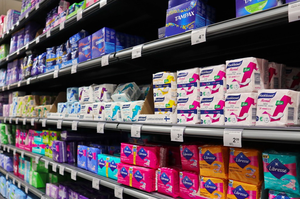 Higienski vložki, tamponi in nekateri drugi menstrualni higienski pripomočki so od danes manj obdavčeni (foto: Shutterstock)