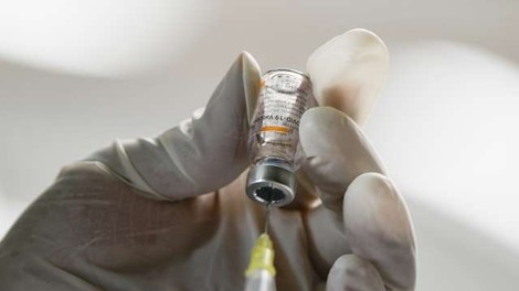 Ema začela tekoči pregled cepiva kitajskega Sinovaca