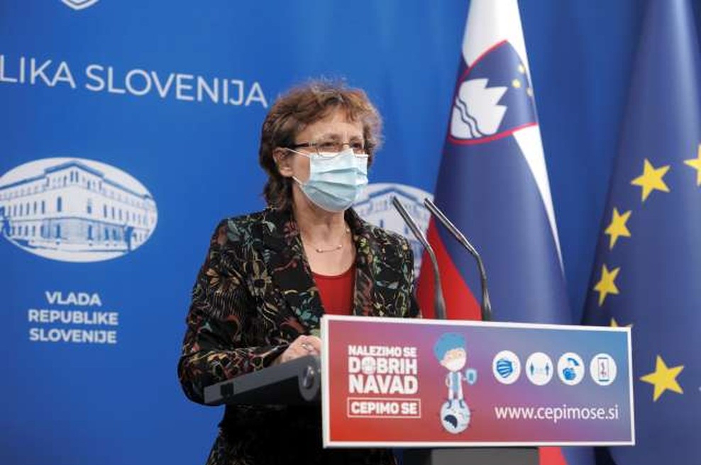 Čakš Jagrova: Cepljenje kaže učinke pri starejših in pedagoškem kadru (foto: Daniel Novakovič/STA)