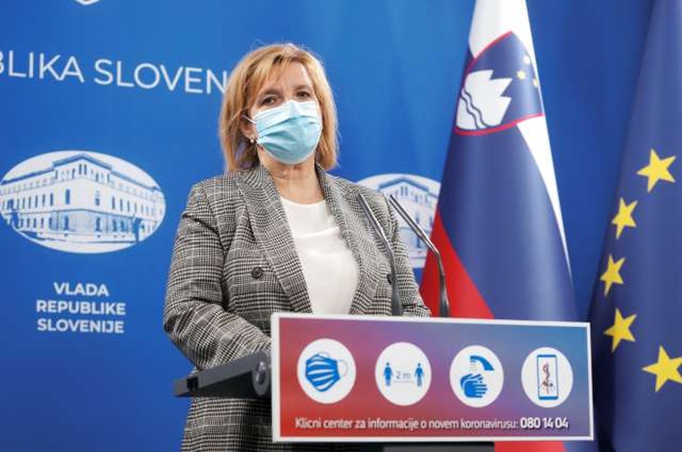 Beović: Zaenkrat dovolj cepiv AstraZenece za drugi odmerek, v skrajni sili tudi drugo cepivo (foto: Daniel Novakovič/STA)
