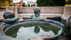 Zagreb: Vabilo s podpisom umetnikov