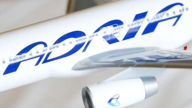 Vložena zahteva za sodno preiskavo proti nekdanjim lastnikom Adrie Airways (foto: Stanko Gruden/Arhiv STA)