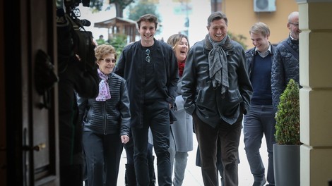 "Nihče ni vedel, kaj je geslo kampanje, pa je bil vseeno neprestano v medijih!"