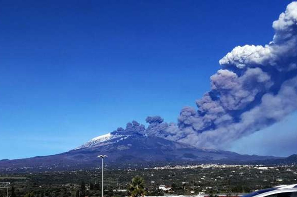V Italiji v enem dnevu izbruhnila dva ognjenika (foto: Xinhua/STA)