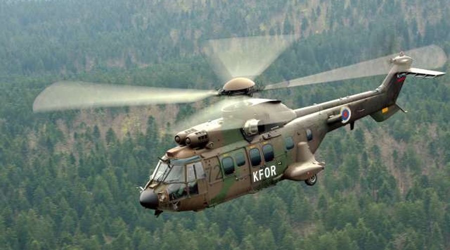 Pri Brestanici vojaški helikopter trčil v električne vode in zasilno pristal (foto: Tamino Petelinšek/STA)