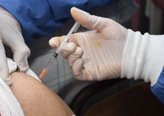 Cepiva učinkovita proti vsem različicam, a daljša potovanja še niso varna