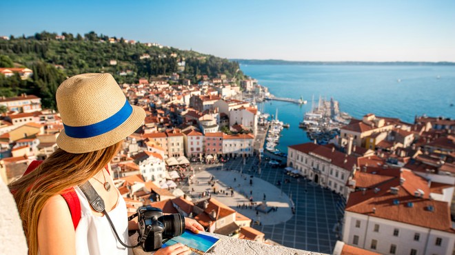 Slovenci spet počitnikujemo, od 26. aprila unovčili za 1,6 milijonv evrov turističnih bonov (foto: Shutterstock)