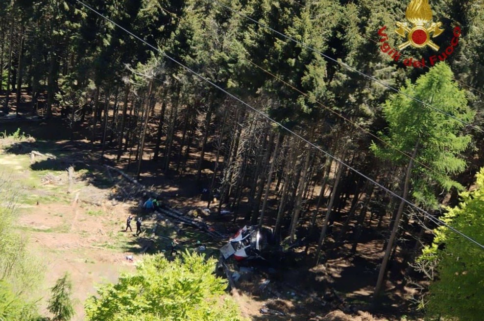 Število žrtev nesreče žičnice na severu Italije naraslo na 14 (foto: Vigili del Fuoco)
