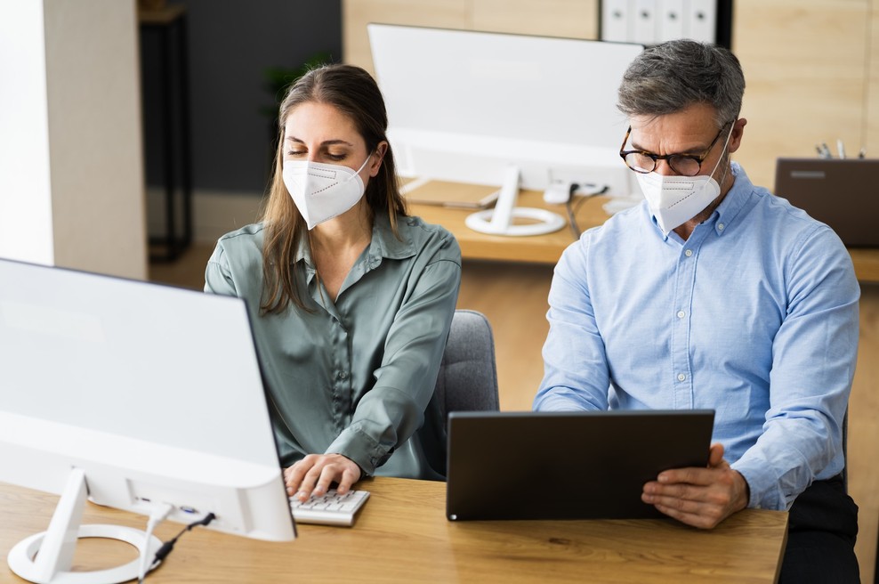 V torek potrdili 388 okužb, Slovenija v zeleni fazi epidemije (foto: Profimedia)