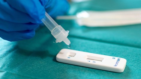 V več nemških deželah preiskujejo zlorabo centrov za testiranje pri obračunavanju testov