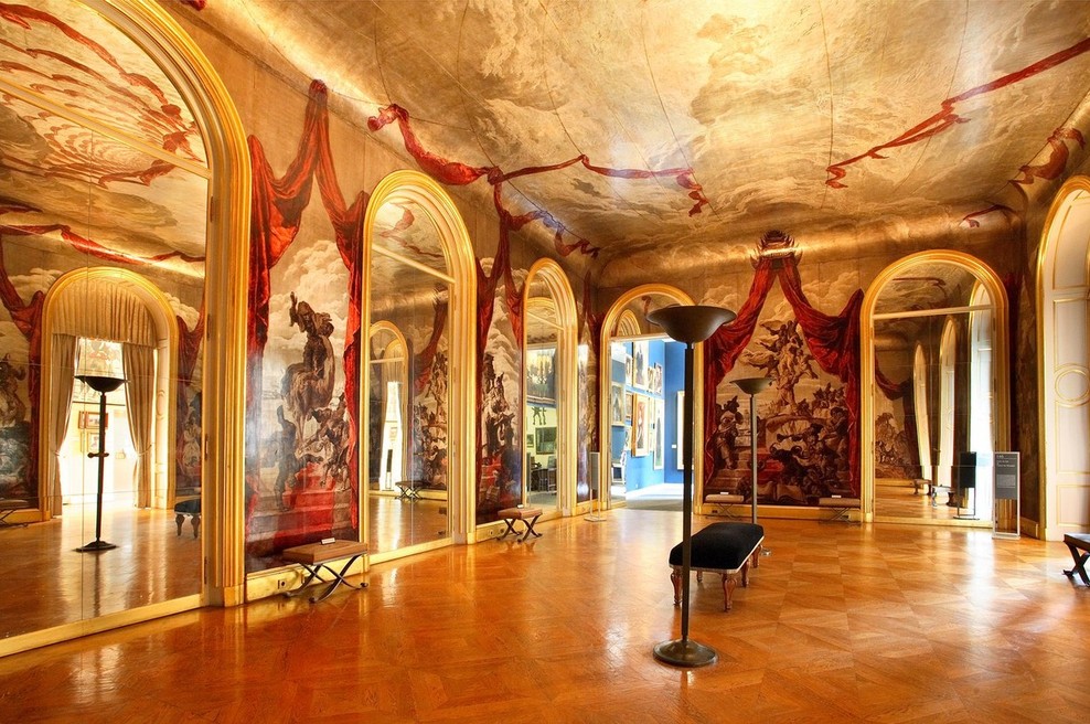 Po večletni prenovi odprli pariški muzej Carnavalet, posvečen zgodovini Pariza (foto: profimedia)