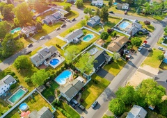 Cene nepremičnin v EU naj bi se zvišale, po epidemiji več selitev na podeželje