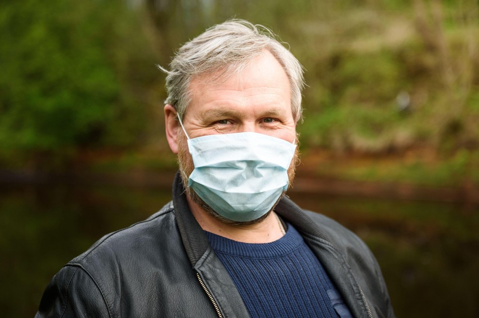 Delež pozitivnih PCR testov je v ponedeljek znašal 9,6 odstotka (foto: Profimedia)