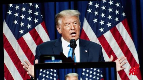 Facebook Trumpa blokiral do leta 2023