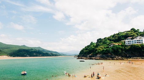 Španija odprla meje za vse cepljene turiste