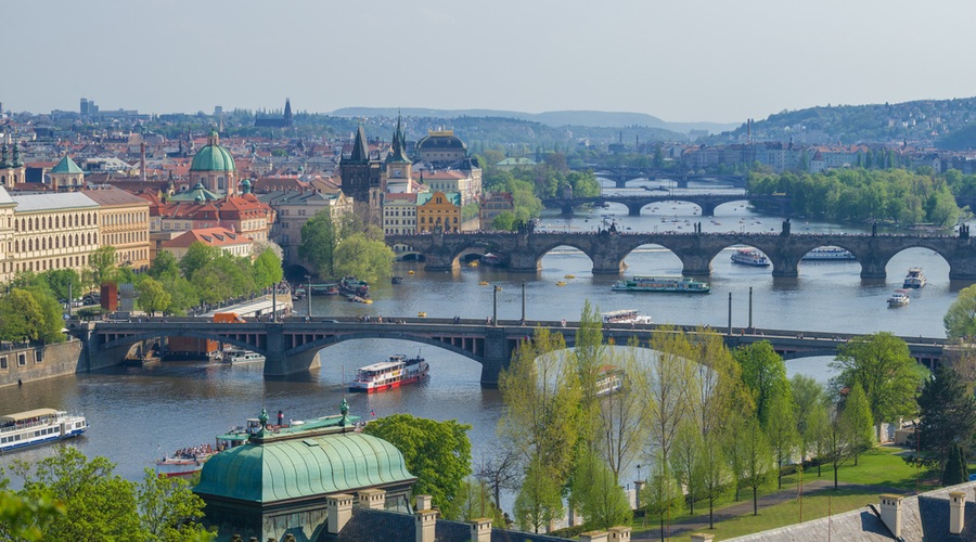 Češka bo 21. junija odprla meje za turiste iz EU (foto: Shutterstock)