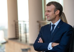 V Franciji ukinjajo številne ukrepe; Macron: V državo se vrača življenje