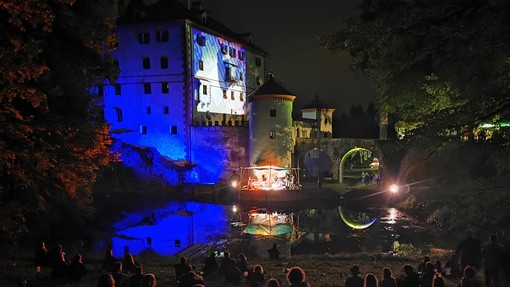 Plavajoči grad 2021: mednarodni festival od 22. do 25. julija na Gradu Snežnik