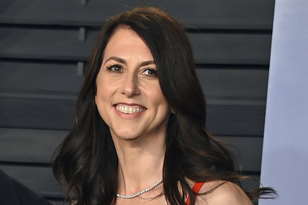 Bivša žena Jeffa Bezosa z novimi milijardnimi donacijami – 5 stvari, ki jih morate vedeti o MacKenzie Scott (foto: Profimedia)
