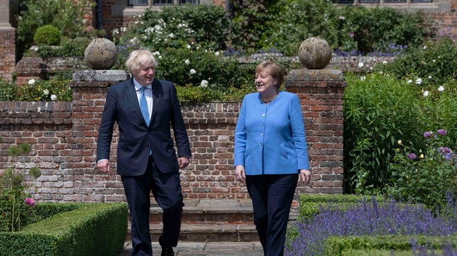 Angela Merkel britanskemu premierju napovedala lažje pogoje za vstop Britancev v Nemčijo (foto: profimedia)