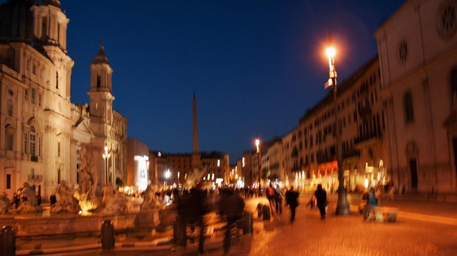 Rim z omejeno prodajo alkohola proti neprimernemu nočnemu veseljačenju (foto: profimedia)