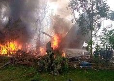 Nesreča vojaškega letala s 96 ljudmi na krovu na filipinskem otoku Jolo