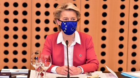 EU članicam dostavila dovolj cepiva za 70 odstotkov odraslih