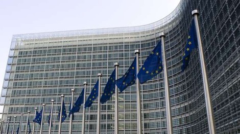 Bruselj razgrnil sveženj za zmanjšanje izpustov za najmanj 55 odstotkov do leta 2030