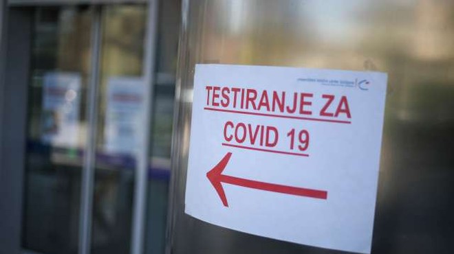 V nedeljo potrdili 22 okužb z novim koronavirusom (foto: Anže Malovrh/STA)