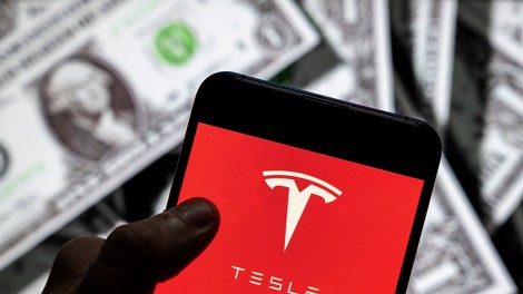 Tesla prvič z več kot milijardo dolarjev četrtletnega dobička