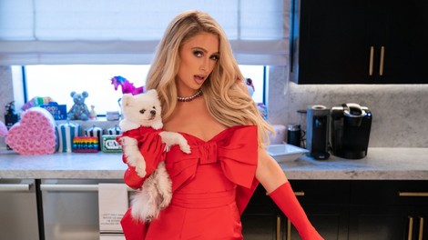 Kako je Paris Hilton mojstrsko utišala govorice o njeni nosečnosti