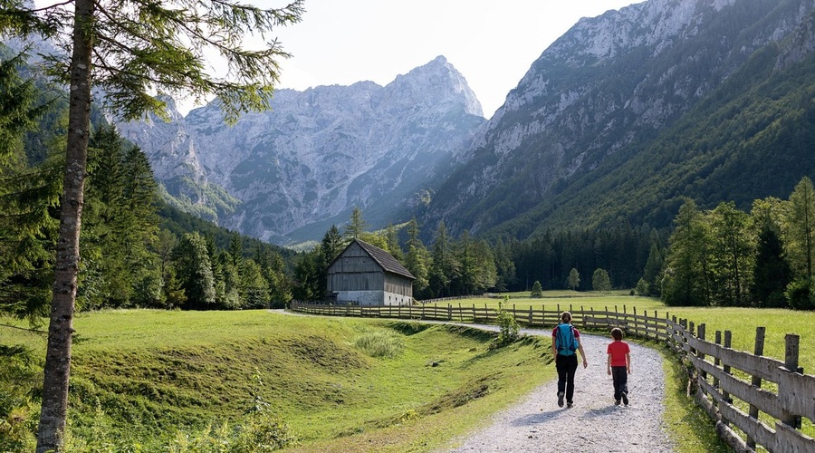 Solčavsko vabi z naravoslovno-etnografsko potjo krajinskega parka Logarska dolina (foto: profimedia)
