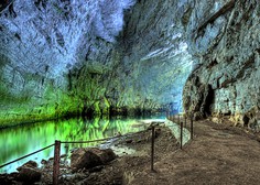 Pred visokimi temperaturami v naslednjih dneh se lahko "skrijete" v eno izmed številnih slovenskih jam (ideje za izlet)