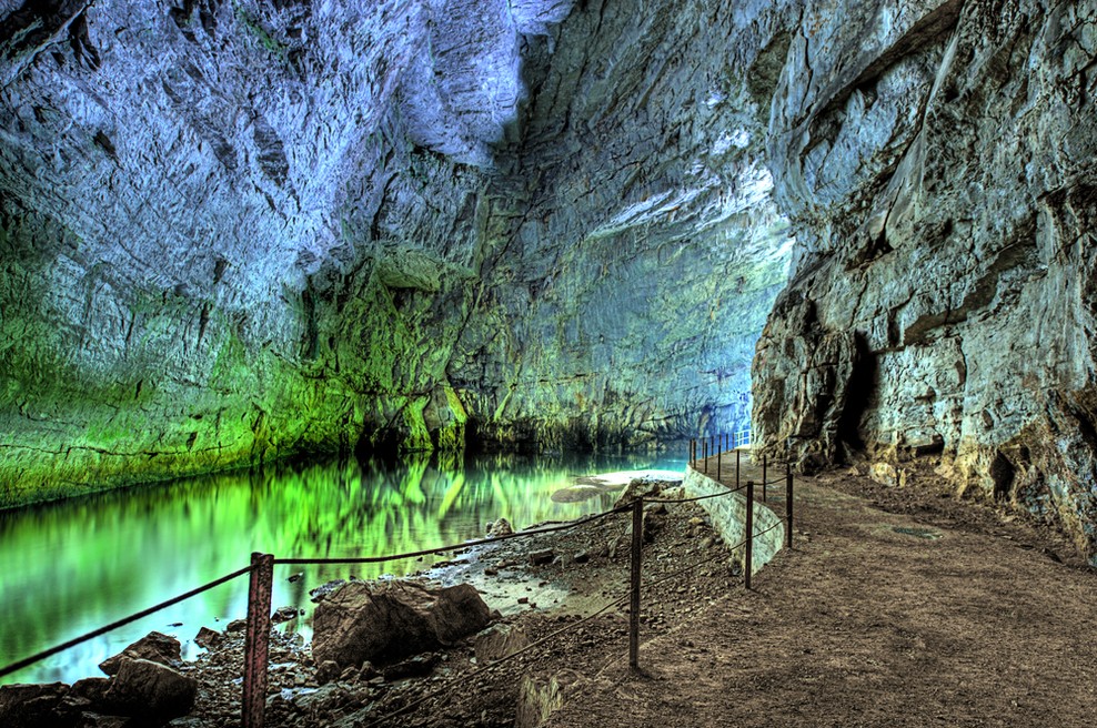 Planinska jama (foto: Shutterstock)