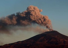 Etna po pol leta bruhanja postala višja