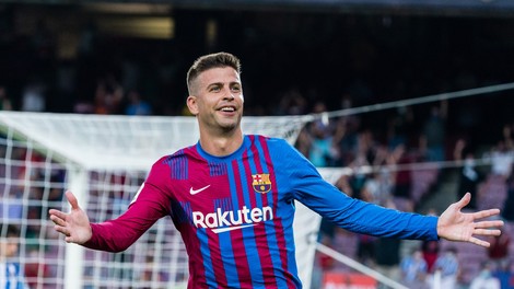 Pique prvi pristal na znižanje plače, sledijo še trije kapetani