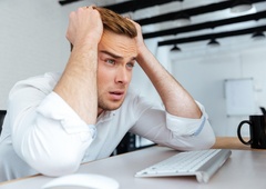 Študija potrdila: algoritmi družbenih medijev nas spodbujajo, da izražamo vedno več moralnega ogorčenja