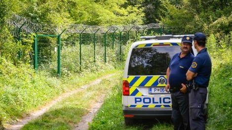 Policija razbila kriminalno združbo za tihotapljenje migrantov