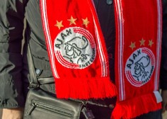 Nov dres nogometnega kluba Ajax z navdihom pesmi Boba Marleya