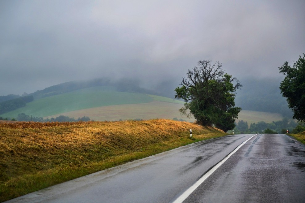 Padavine bodo prihodnji teden ohladile za približno deset stopinj (foto: profimedia)