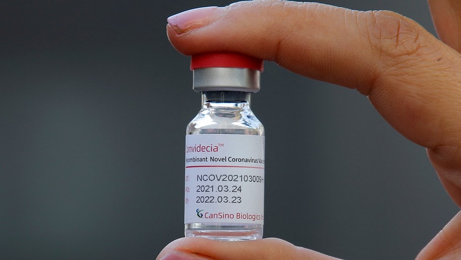 
                            Je covid-19 cepivo, ki ga vdihnemo, prihodnost boja proti pandemiji – 5 stvari, ki jih morate vedeti (foto: Profimedia)