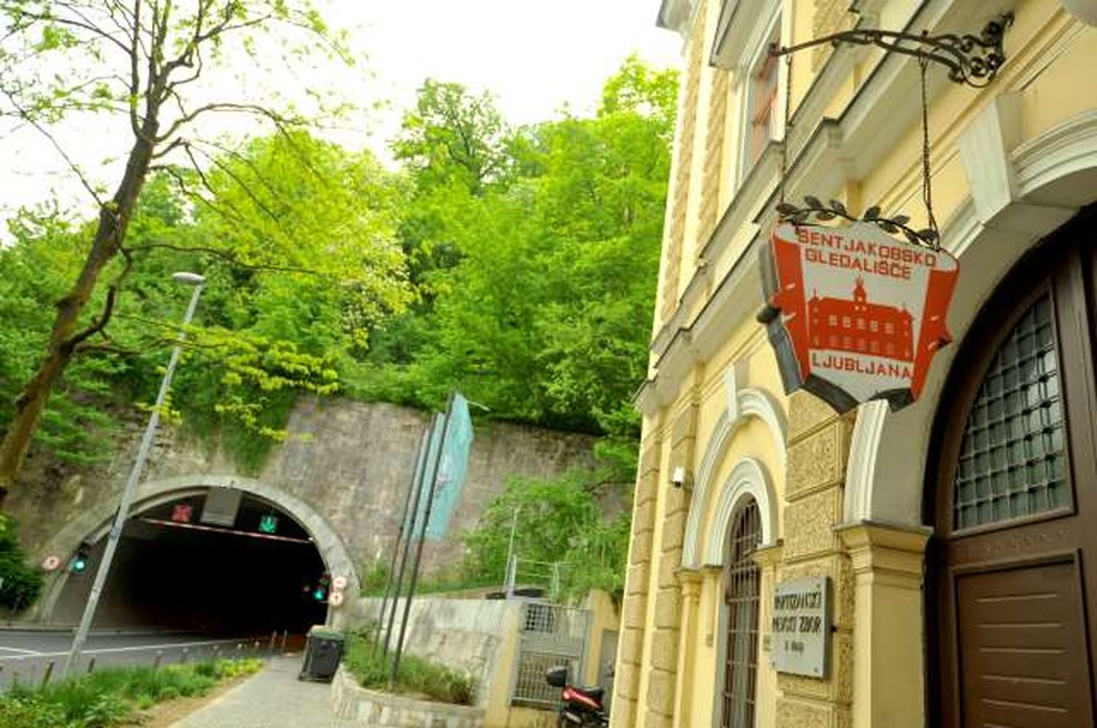 V Mestni hiši razstava ob stoletnici delovanja Šentjakobskega gledališča (foto: Tamino Petelinšek/STA)