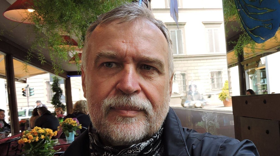 Dr. Robert Oravecz z razmislekom o evtanaziji: "Nihče ne umre, le odide nekam, se poslovi …" (foto: Osebni arhiv Robert Oravecz)