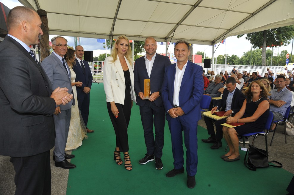 Ormoška vinska klet Puklavec Family Wines že petič osvojila častni naziv Vinar leta!