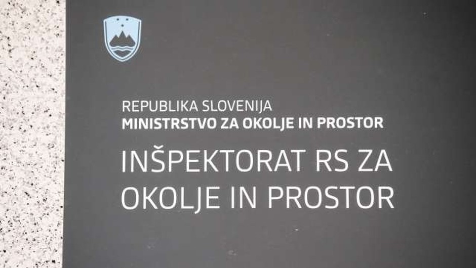
                            V nadzoru objektov v gradnji odkrili več kot 40 odstotkov nedovoljenih (foto: Nebojša Tejić/STA)