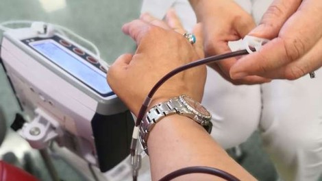 V zadnjih dveh letih diagnosticirali polovico manj krvnih rakov