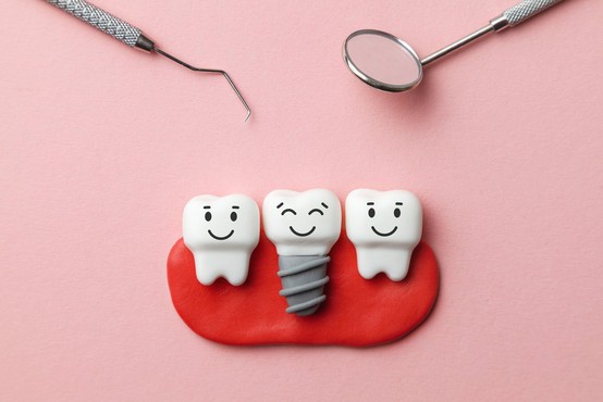 Pri boleznih dlesni svojo vlogo poleg zobne ščetke igra tudi genetika!