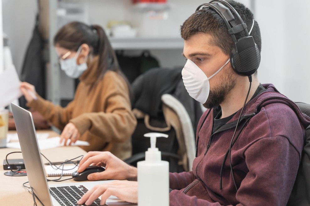 Novi ukrepi: Od srede velika sprememba za vse zaposlene (foto: Shutterstock)