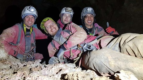 Slovenski jamarji presegli globino 1000 metrov
